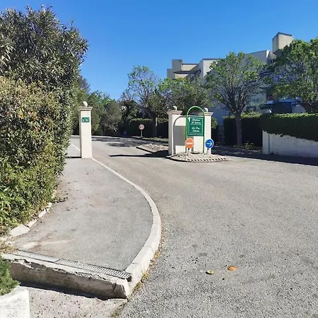 Lejlighed 44m2, Terrasse 17m2, Calme Et Verdoyant