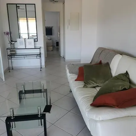 44m2, Terrasse 17m2, Calme Et Verdoyant * Saint-Raphaël