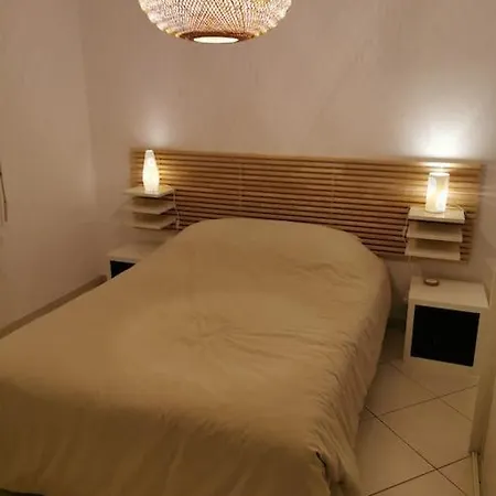 Lejlighed 44m2, Terrasse 17m2, Calme Et Verdoyant